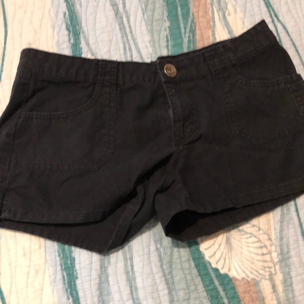 Arizona black shorts size 7